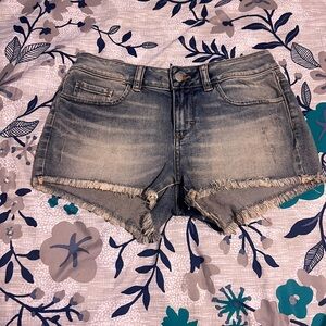 Women’s Pink by Victoria’s Secret Denim Frayed Hem Cut Off Shorts size 4